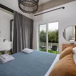 Ξενοδοχείο με διαμερίσματα Lumea Chania 4*