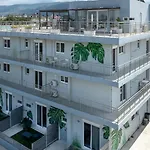 Lumea Chania 4* Hriszí Aktí Haniá