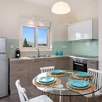 Apartmanhotel Lumea Chania Hriszí Aktí Haniá