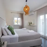 Lumea Chania 4*