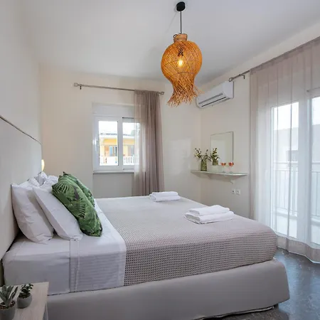 Lumea Chania 3*